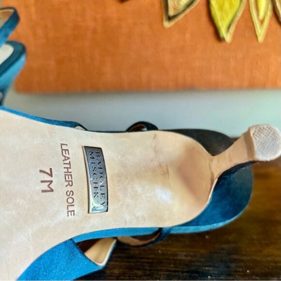 Badgley Mischka| Luxe ‘Gwynn’ Teal Satin Slingback Heels w/Bow - Picture 5 of 7